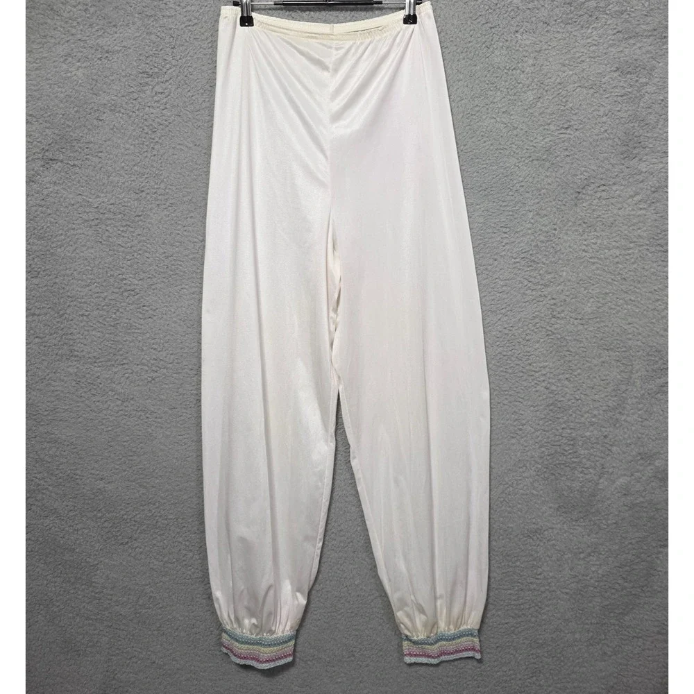 Vel Made Womens 80s White Nylon Tricot Pajama Set Smocking Granny Chic Vintage